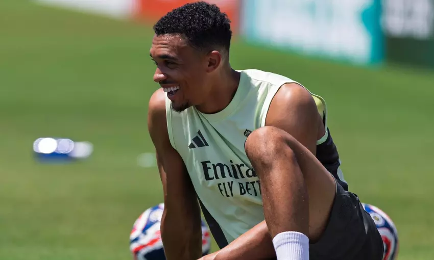 ประวัติ เทรนต์ อเล็กซานเดอร์-อาร์โนลด์