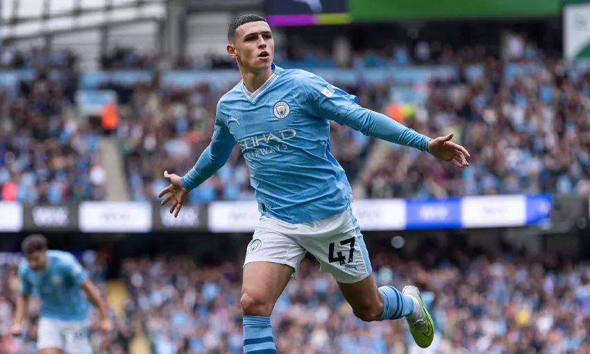 ประวัติ ฟิล โฟเดน