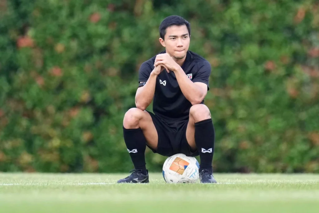 ประวัติ ชนาธิป สรงกระสินธ์