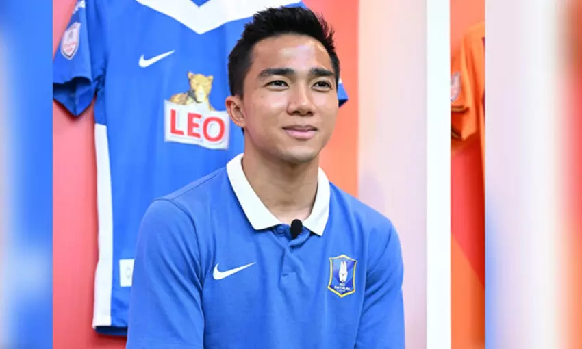 ประวัติ ชนาธิป สรงกระสินธ์