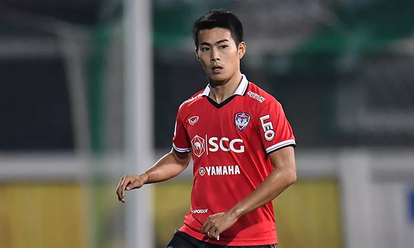 ประวัติของสารัช อยู่เย็น (ตังค์)