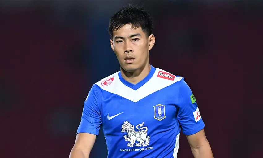 กองกลางทีมชาติไทยอดีตกัปตันทีมเมืองทอง ยูไนเต็ด