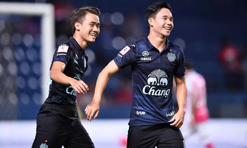 ก้าวสู่ดีลประวัติศาสตร์แห่งไทยลีกลีกของสุภโชค สารชาติสุภโชค สาร