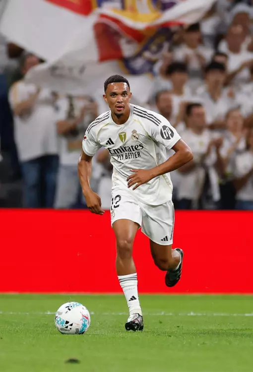 ประวัติ เทรนต์ อเล็กซานเดอร์-อาร์โนลด์