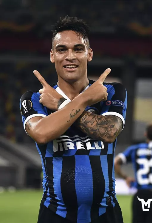 ประวัติ เลาตาโร มาร์ติเนซ