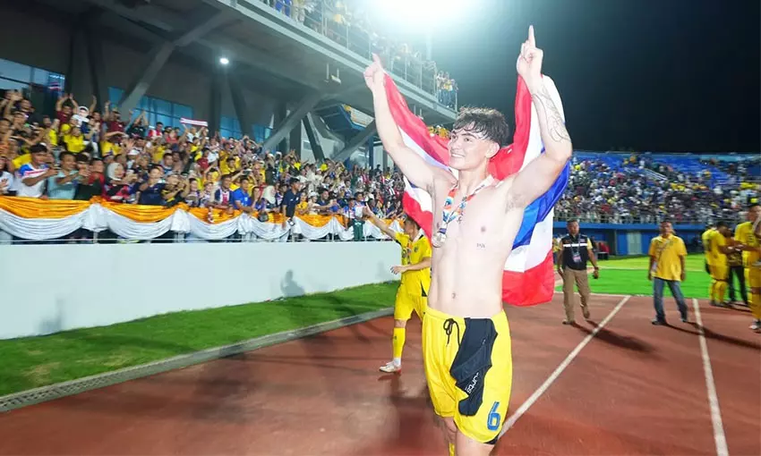 โจนาธาน เข็มดี