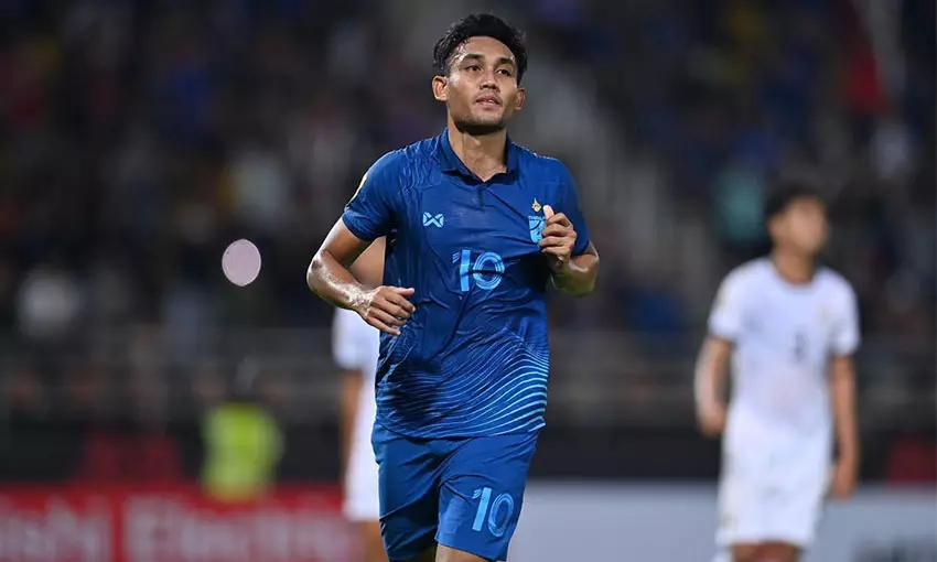 ประวัติธีรศิลป์ แดงดา