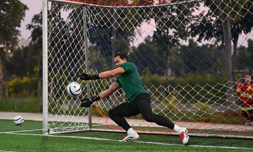 ประวัติ กวินทร์ ธรรมสัจจานันท์ ตำนานผู้รักษาประตูอันดับ1ของไทย