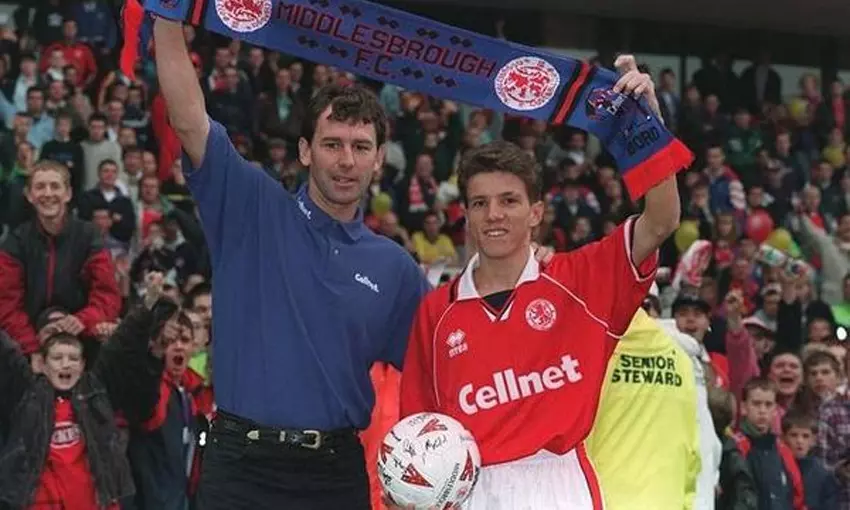 ประวัติ ไบรอัน ร็อบสัน