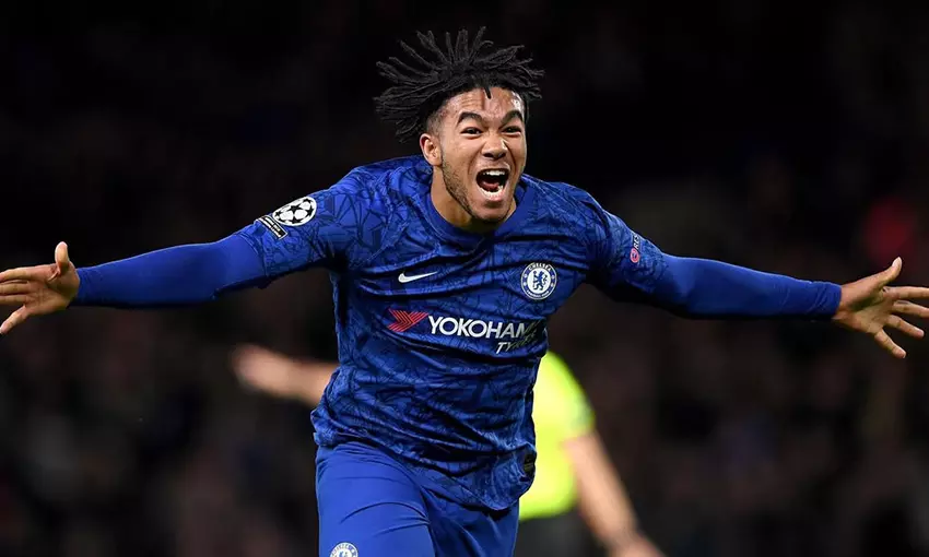 ข้อมูลส่วนตัวเบื้องต้นของ รีซ เจมส์