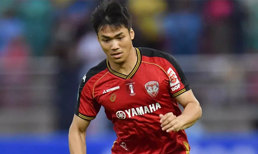 ก้าวสู่เมืองทอง ยูไนเต็ด ดีลประวัติศาสตร์แห่งไทยลีกของปรเมศย์ อาจวิไล