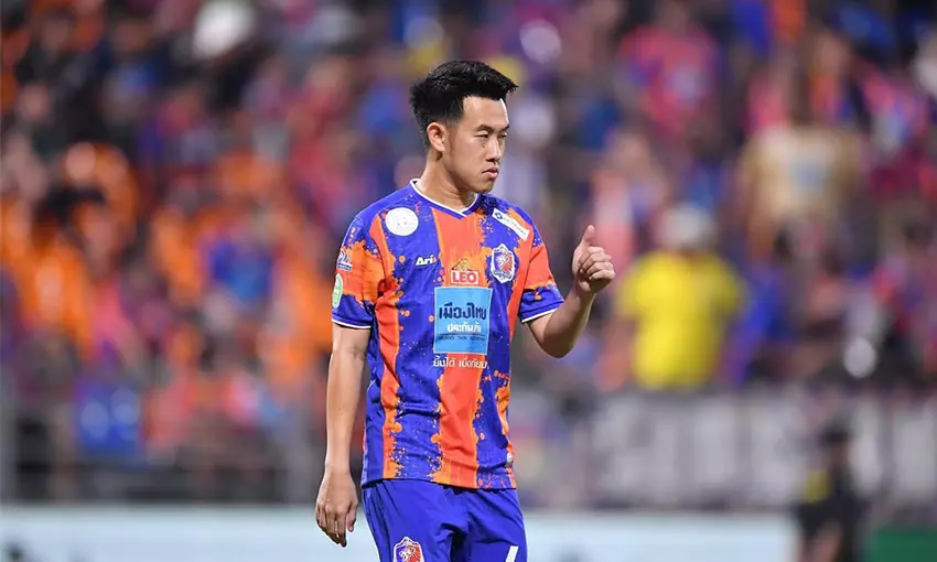 ประวัติของวรชิต กนิตศรีบำเพ็ญ กองกลางดาวรุ่ง การท่าเรือ เอฟซี