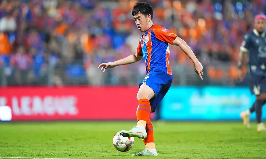 ก้าวสู่การท่าเรือเอฟซี ดีลประวัติศาสตร์แห่งไทยลีกของวรชิต กนิตศรีบำเพ็ญ