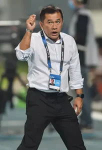 ประวัติ สะสม พบประเสริฐ