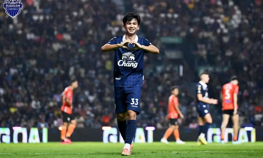 ประวัติ ธนกฤต โชติเมืองปัก