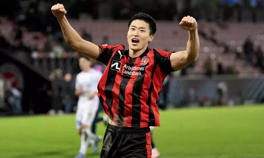 ประวัติ โช คยู ซอง