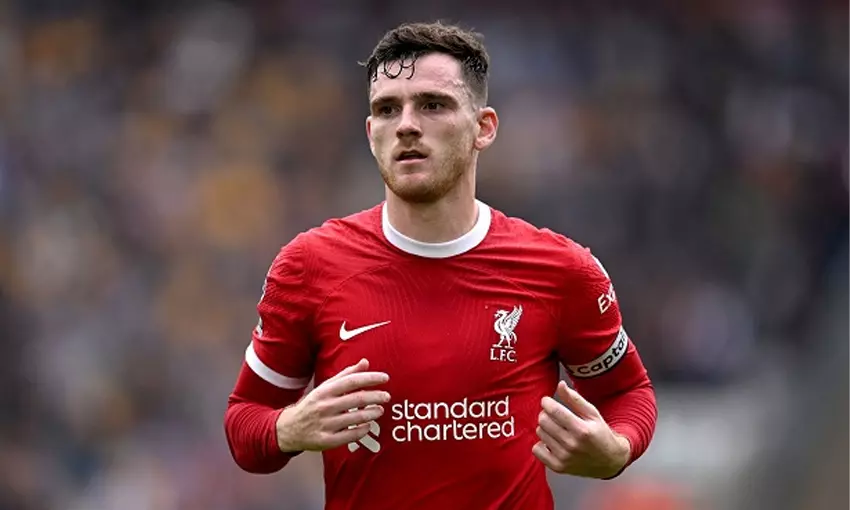 ประวัติ แอนดรูว์ โรเบิร์ตสัน