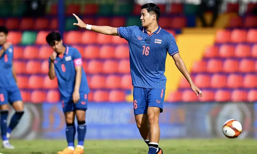 ประวัติ ลีออน เจมส์