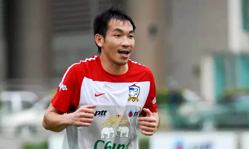 ประวัติ นิเวศน์ ศิริวงศ์