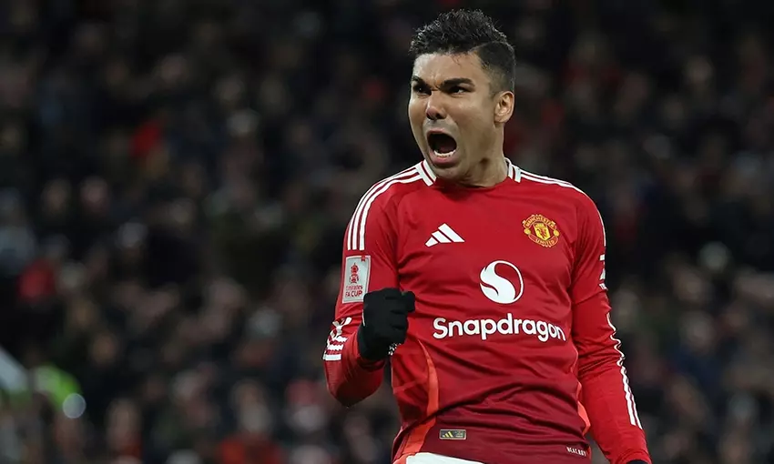 ก้าวสู่ แมนเชสเตอร์ ยูไนเต็ด ดีลประวัติศาสตร์แห่งพรีเมียร์ลีกของคาเซมิโร