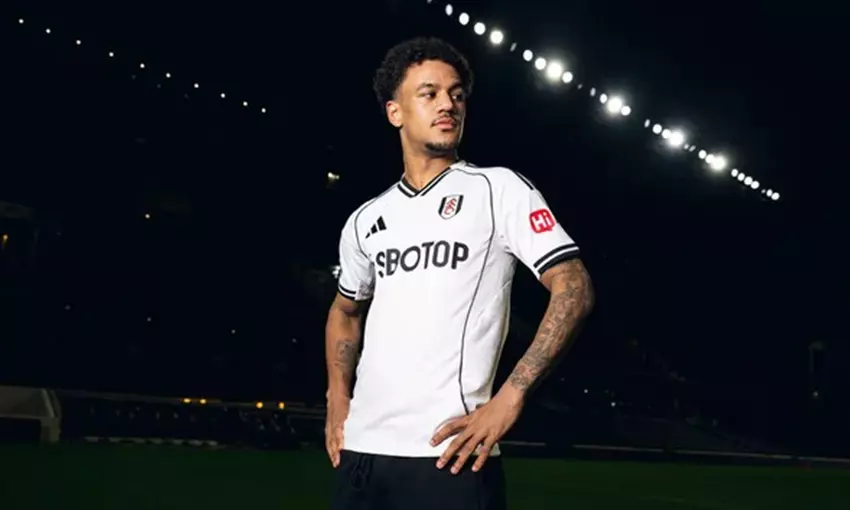 ประวัติของออสการ์ บ็อบบ์