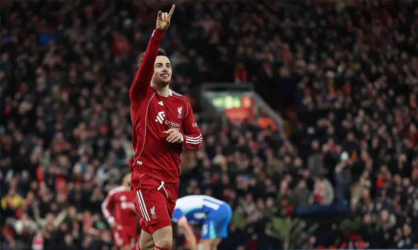 ก้าวสู่ลิเวอร์พูล ดีลประวัติศาสตร์แห่งพรีเมียร์ลีกของเคอร์ติส โจนส์