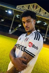 ประวัติของออสการ์ บ็อบบ์